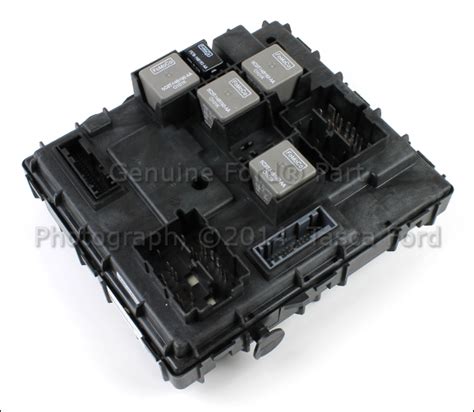 2005 ford escape smart junction box what other year interchanges|2009 Ford Escape sjb problems.